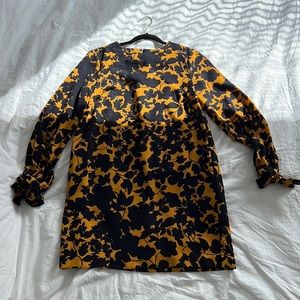 Long sleeve midi dress with pockets